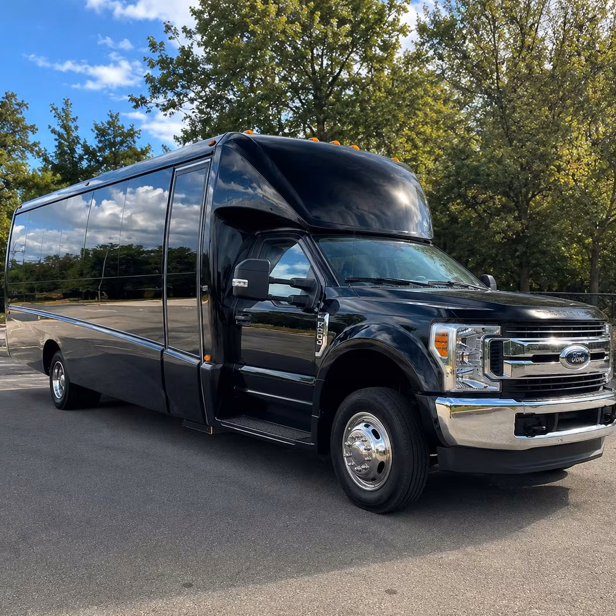 15 passenger minibus