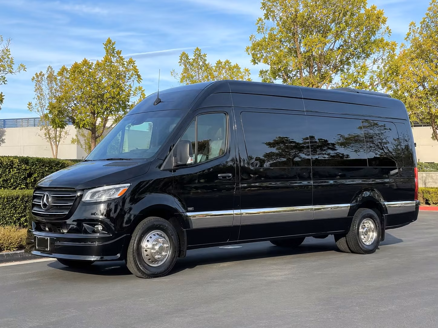 sprinter vans and minibuses for round rock wedding party transportation